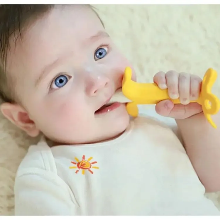 baby-banana-teether